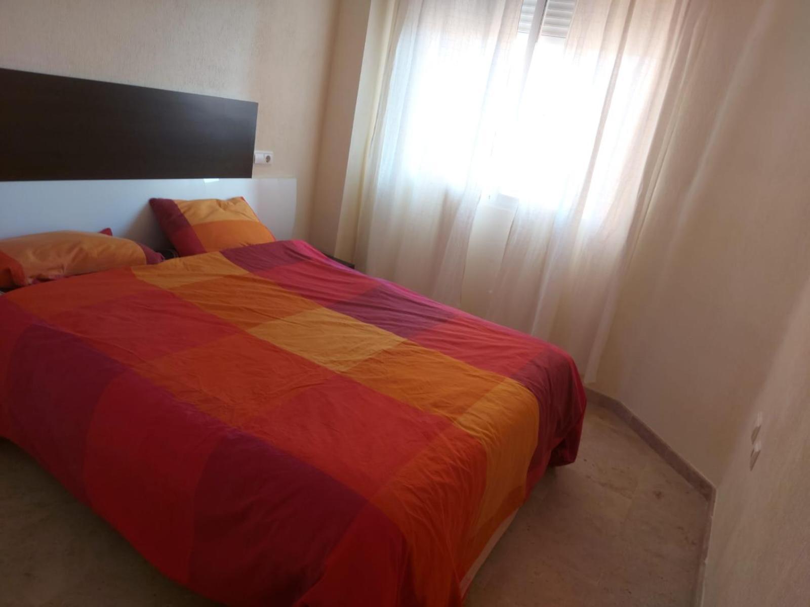 Aguamarina, Campoamor *